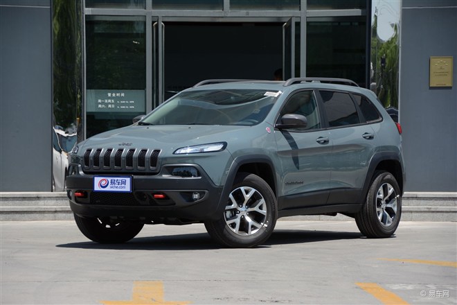 首臺9速SUV 進口Jeep自由光現(xiàn)車銷售