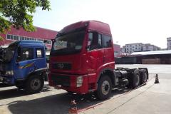 解放 新大威重卡 350馬力 6X4 牽引車(CA4256P2K2T1E4A80)