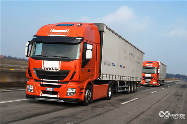 Iveco-Stralis-Platooning-001.JPG